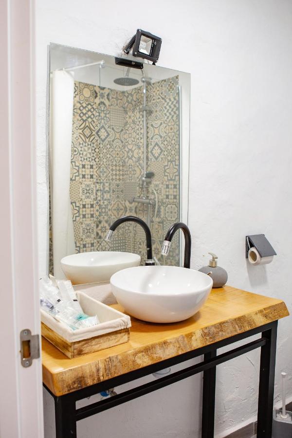 Fortress Jacuzzi Suites Xativa Ngoại thất bức ảnh
