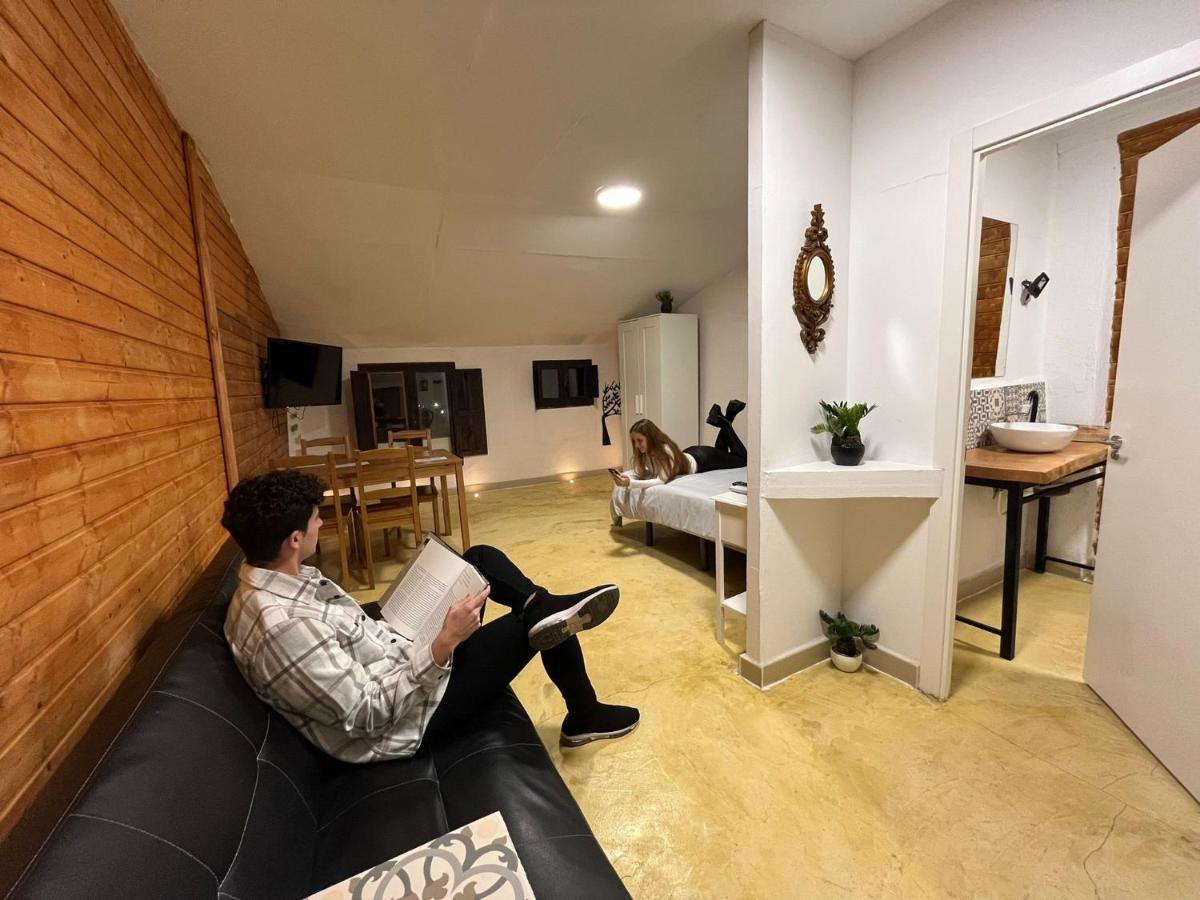 Fortress Jacuzzi Suites Xativa Ngoại thất bức ảnh