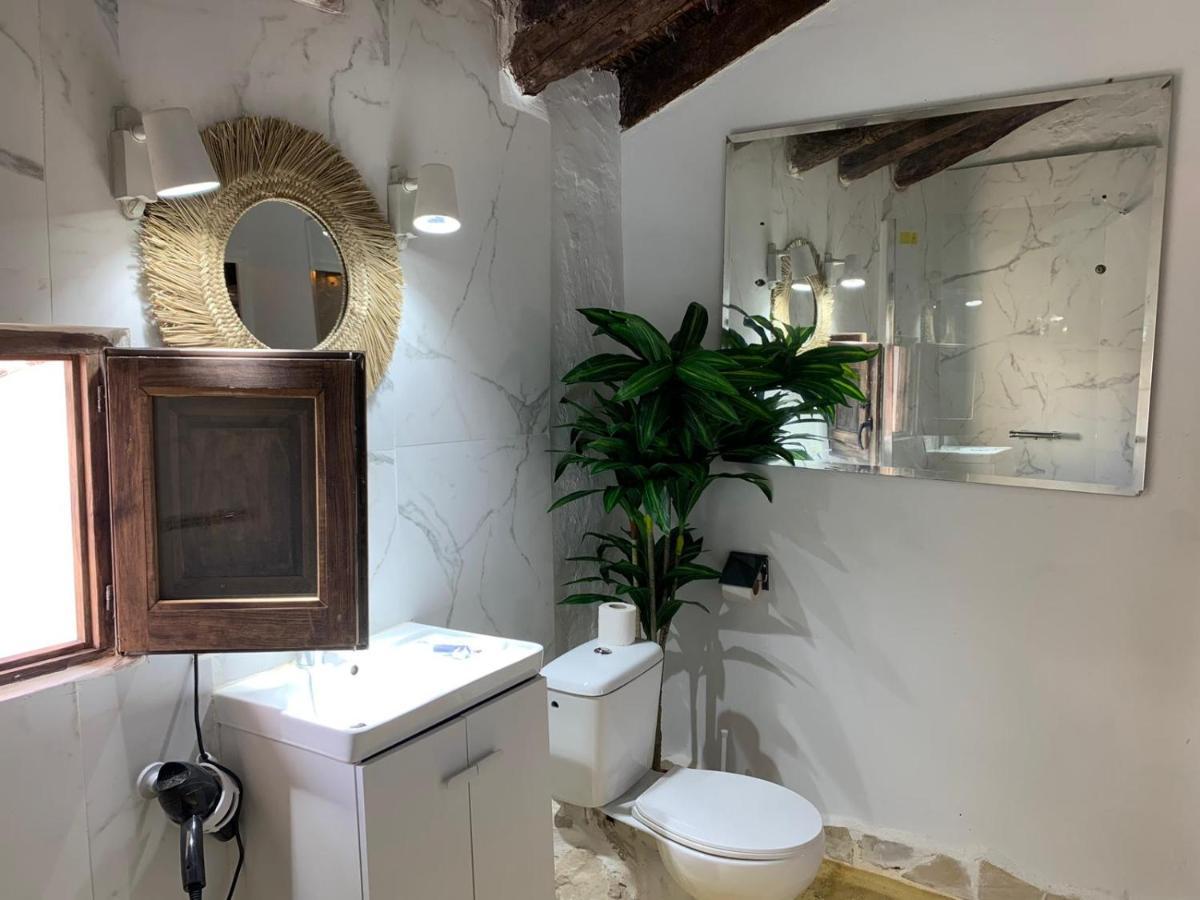 Fortress Jacuzzi Suites Xativa Ngoại thất bức ảnh
