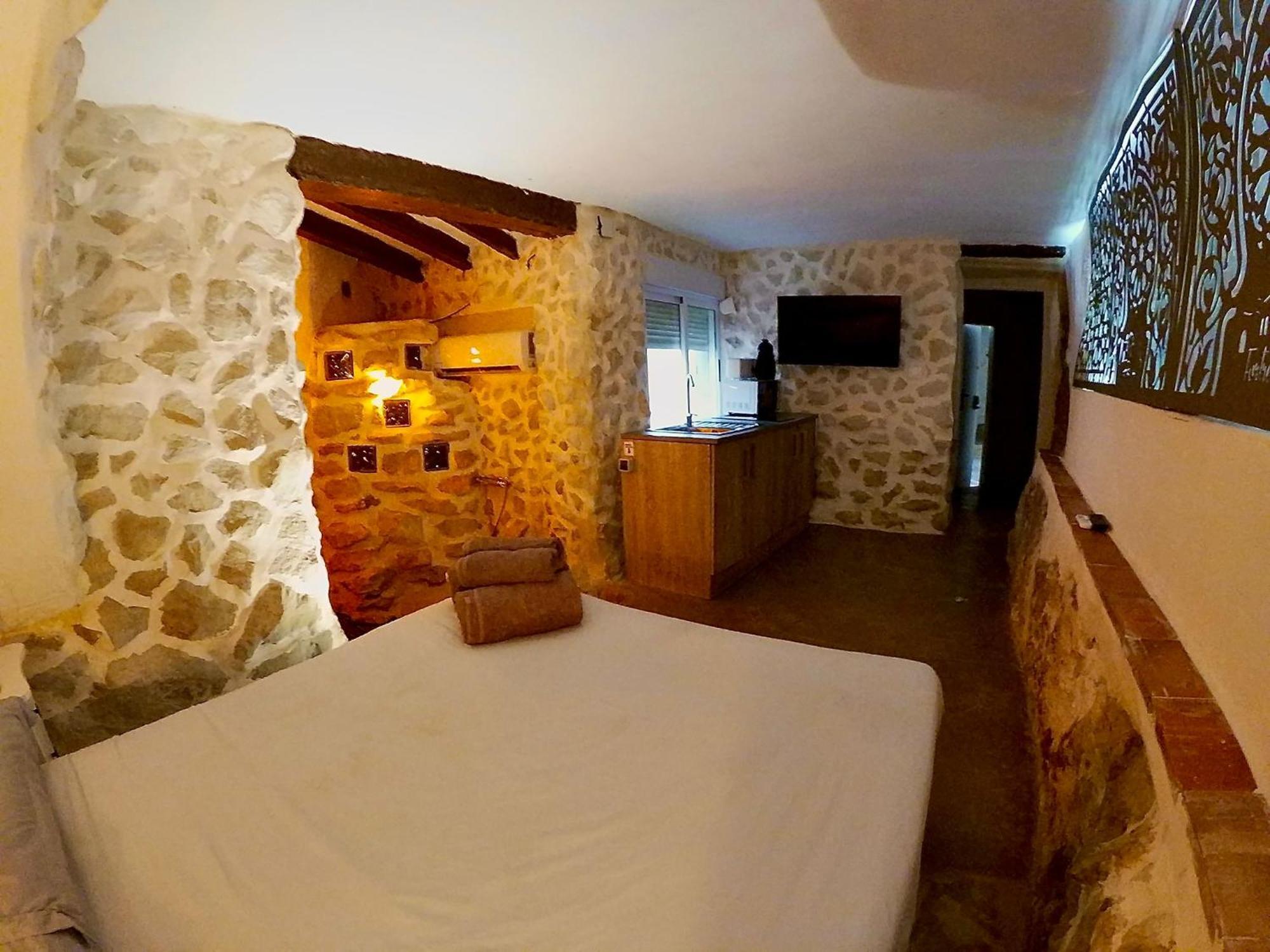 Fortress Jacuzzi Suites Xativa Ngoại thất bức ảnh